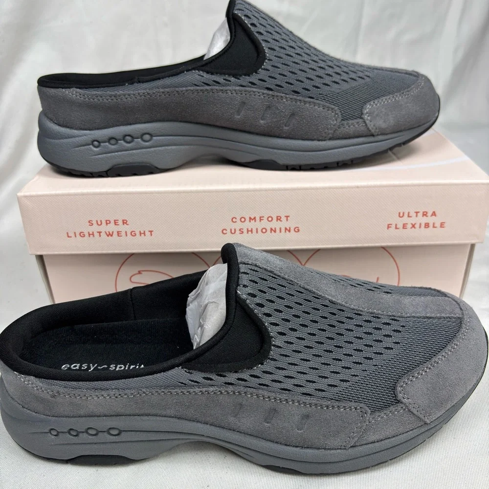 Easy Spirit Womens TRAVEL TIME675
Dark Gray Comfort Insole Leather Clogs
NWB 8M - Picture 3 of 7